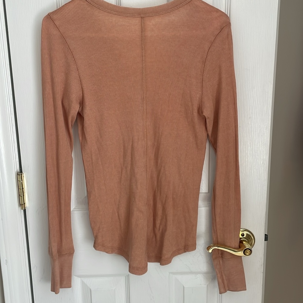 Shirt - Picture 2 of 4